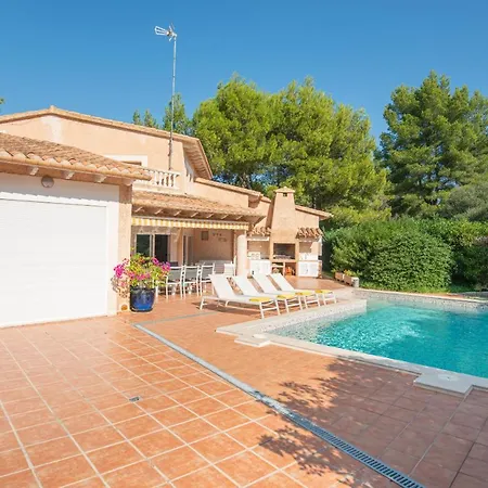 Chalet Estranys, Con Piscina Privada