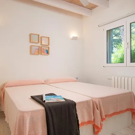 Estranys, Con Piscina Privada