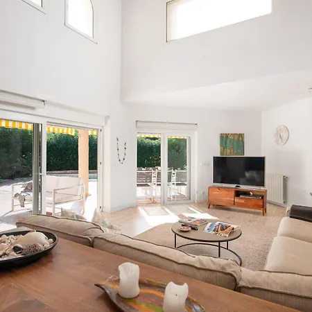 Estranys, Con Piscina Privada